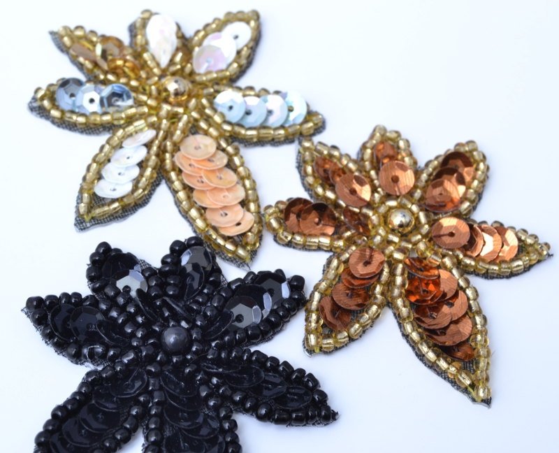 Leaf design beads and spangles