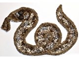 Motif serpent paillettes et perles
