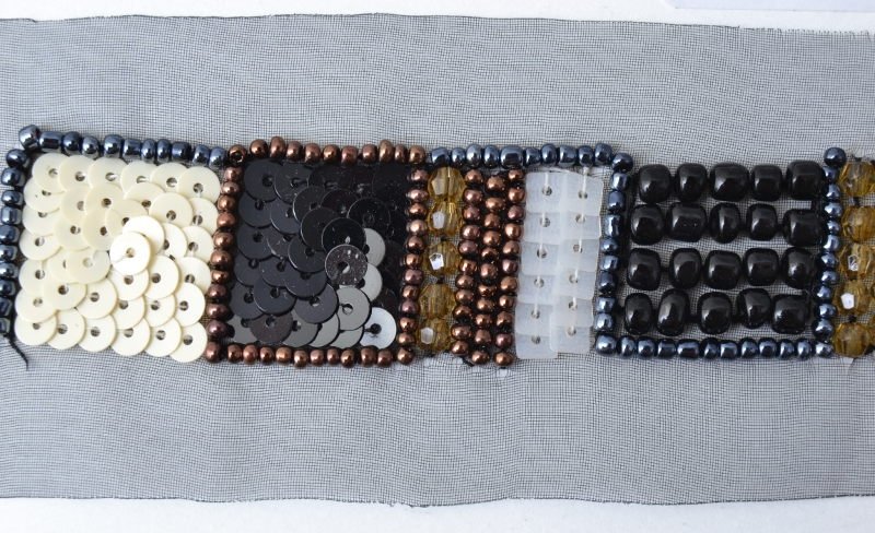 Geometrical beads braid and spangles